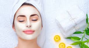 facial with woman